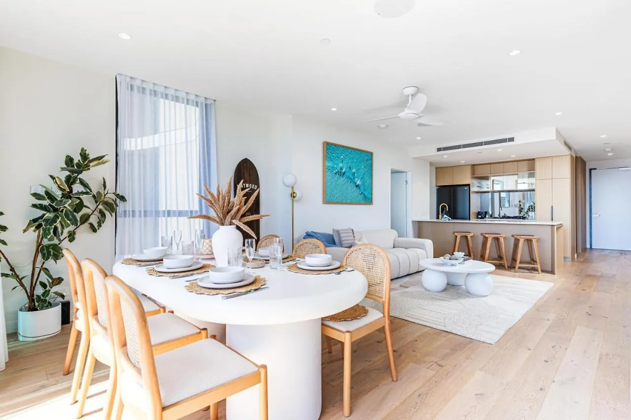 Apartment Coastal Modern Paradise Gold Coast