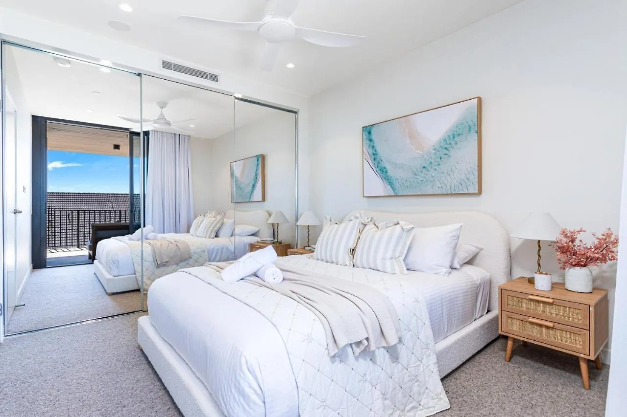 Apartment Coastal Modern Paradise Gold Coast