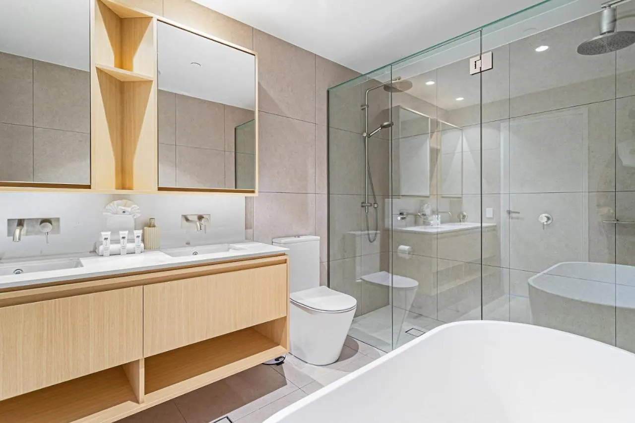 Apartment Coastal Modern Paradise Gold Coast Australia