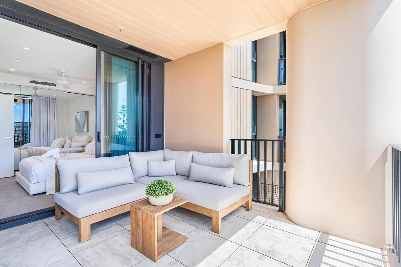Apartment Coastal Modern Paradise Gold Coast